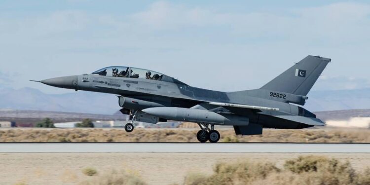Trump Greenlights $686M F-16 Pakistan Upgrade: India Alarms as Link-16 Arms Block 52s