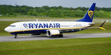 Ryanair 737 MAX Cockpit Chaos: Sun Visor Snaps Off, Triggers In-Flight Engine Shutdown
