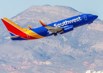 Southwest Airlines MAX 8 Emergency: Engine Failure Forces Diversion Over Pacific